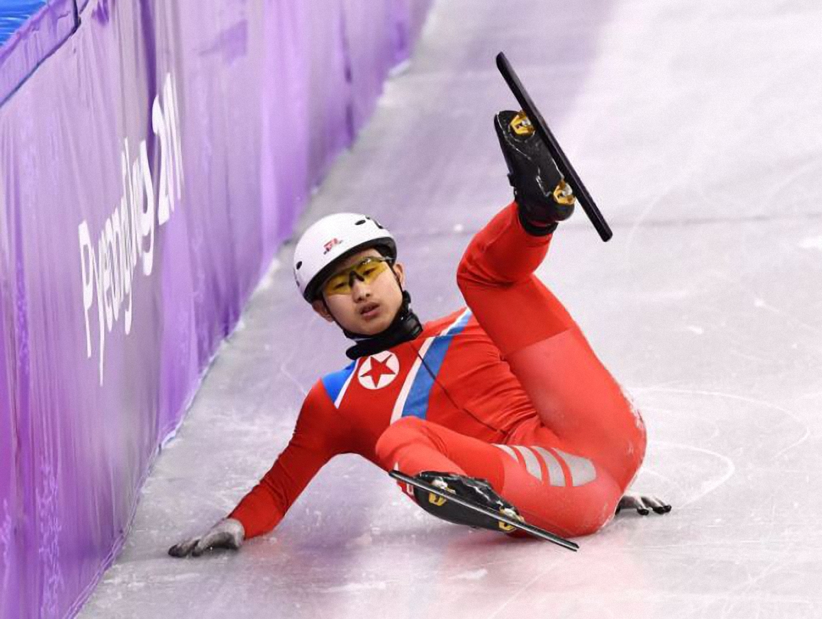 Северокорейский конькобежец Йонг Кван-бом  - фото 1