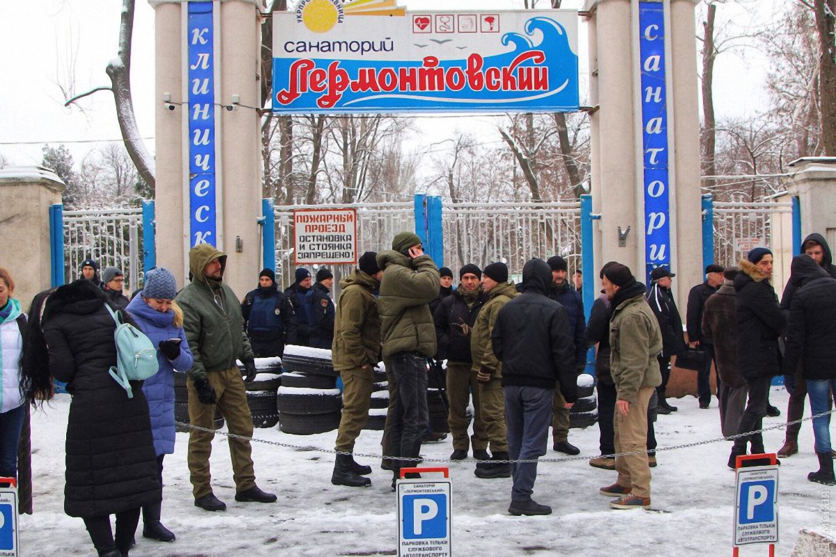 В Одессе группа "охранников" захватила санаторий - фото 1