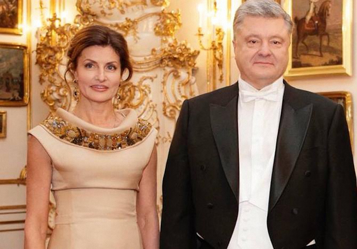 Марина Порошенко пришла на Венский бал в платье с украшением из янтаря - фото 1