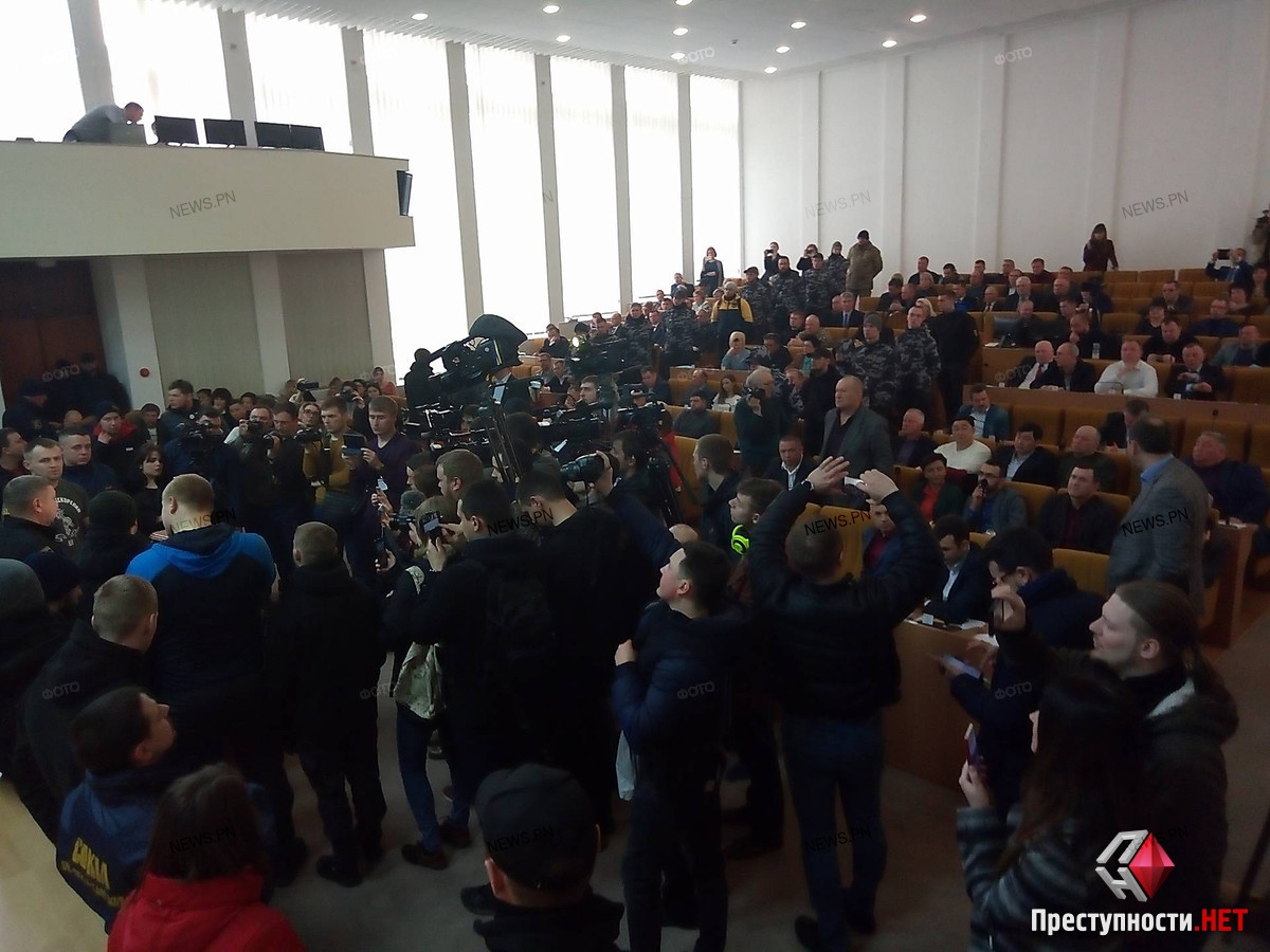 Активисты Николаева требуют отставки Савченко - фото 1