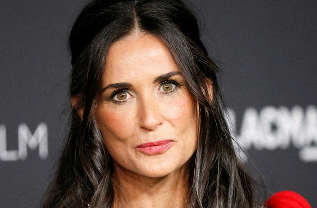 Деми Мур обращает Брэда Питта в сектантство - фото 1