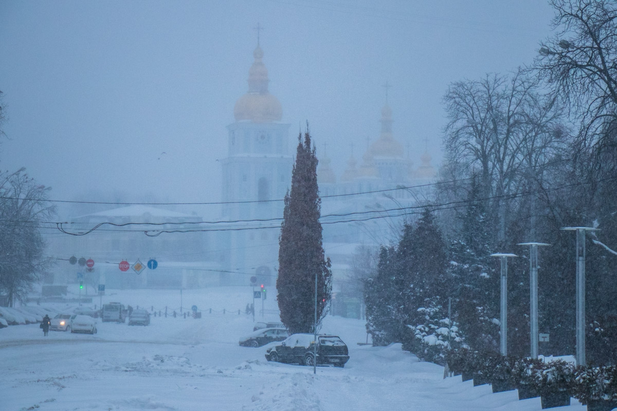 Снегопад в Киеве 1 марта 2018 года - фото 1