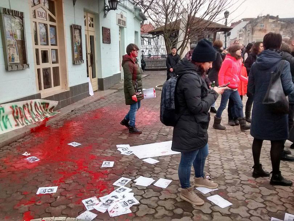 В Ужгороде напали на активистов Марша за права женщин - фото 1