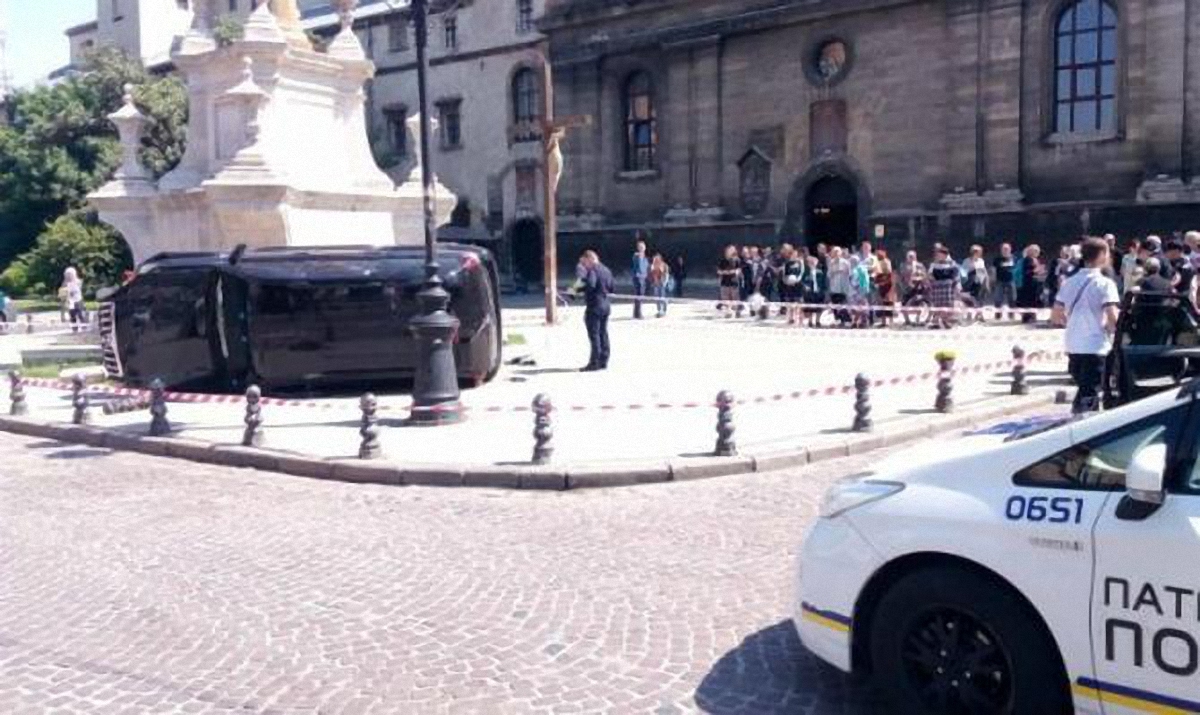 У бывшего сотрудника ГАИ забрали права на год из-за смертельного ДТП - фото 1