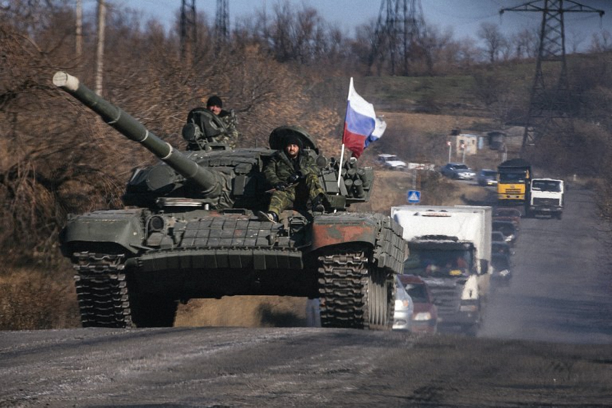 На Донбассе Россия разместила свыше 700 танков - фото 1
