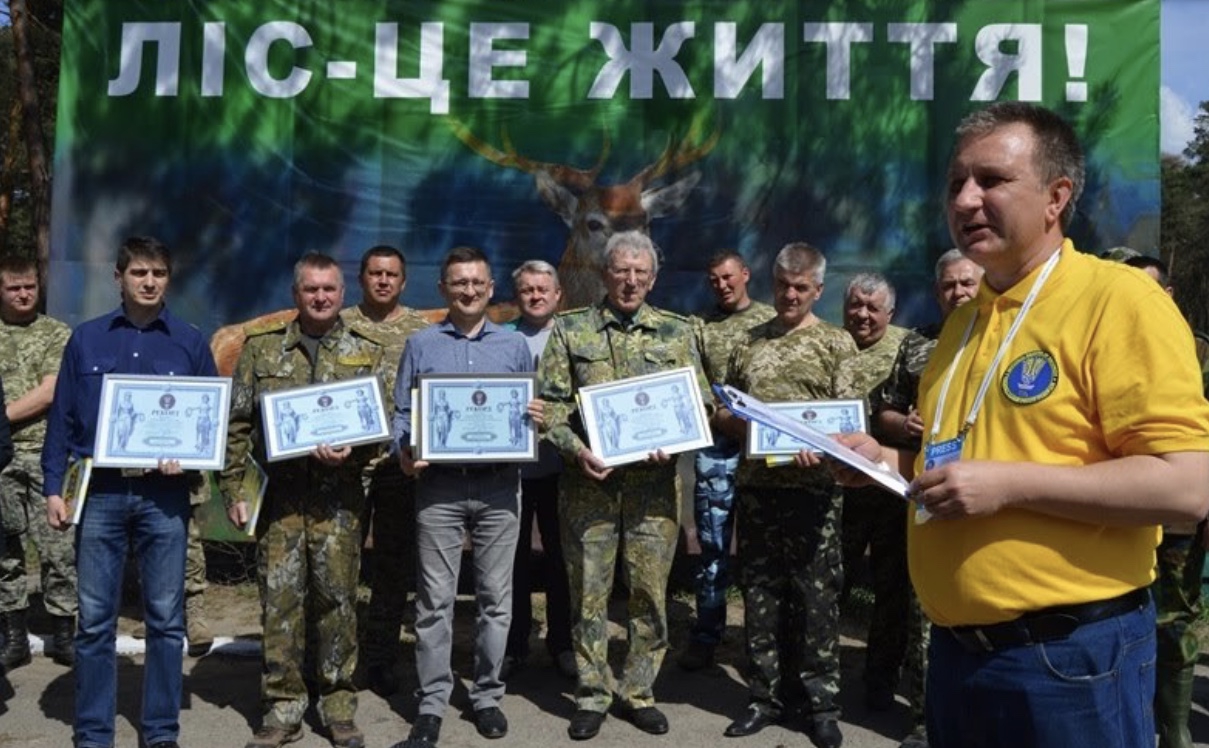Новый рекорд: во Львовской области высадили самую длинную в Украине липовую аллею - фото 1