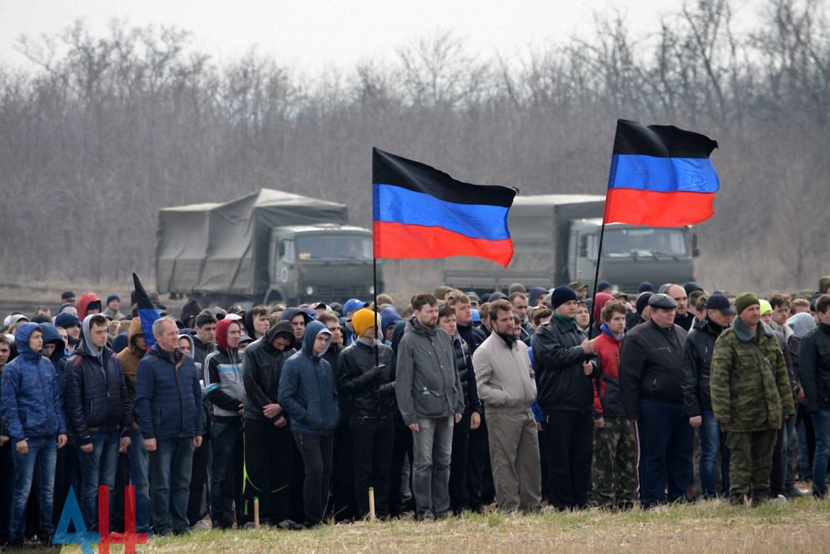В "ДНР" собираются провести военные учения - фото 1