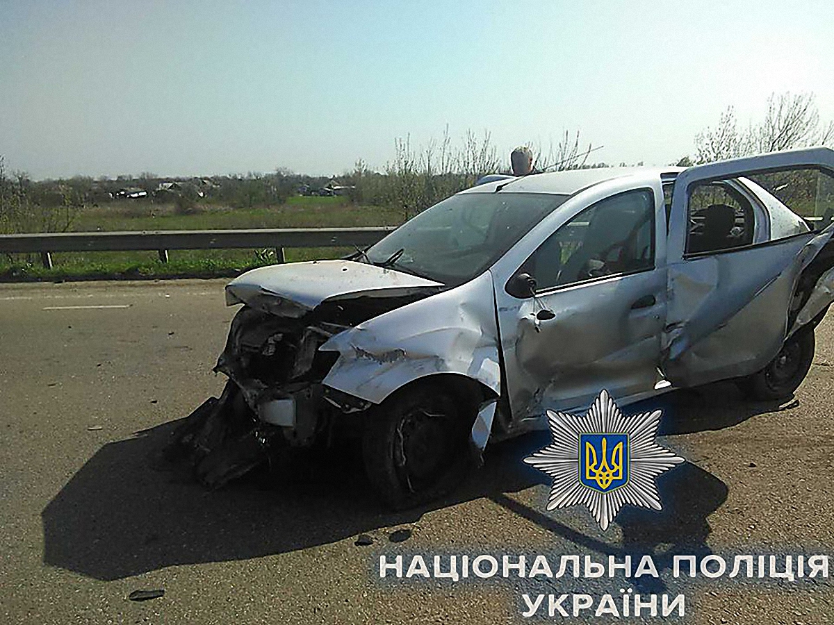 Во время ДТП в Одесской области погиб ребенок, трое пассажиров госпитализированы - фото 1