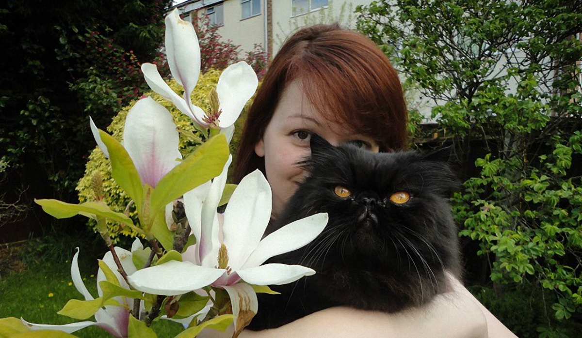 Юлия Скрипаль с котом Нэшом ван Дрейком - фото 1