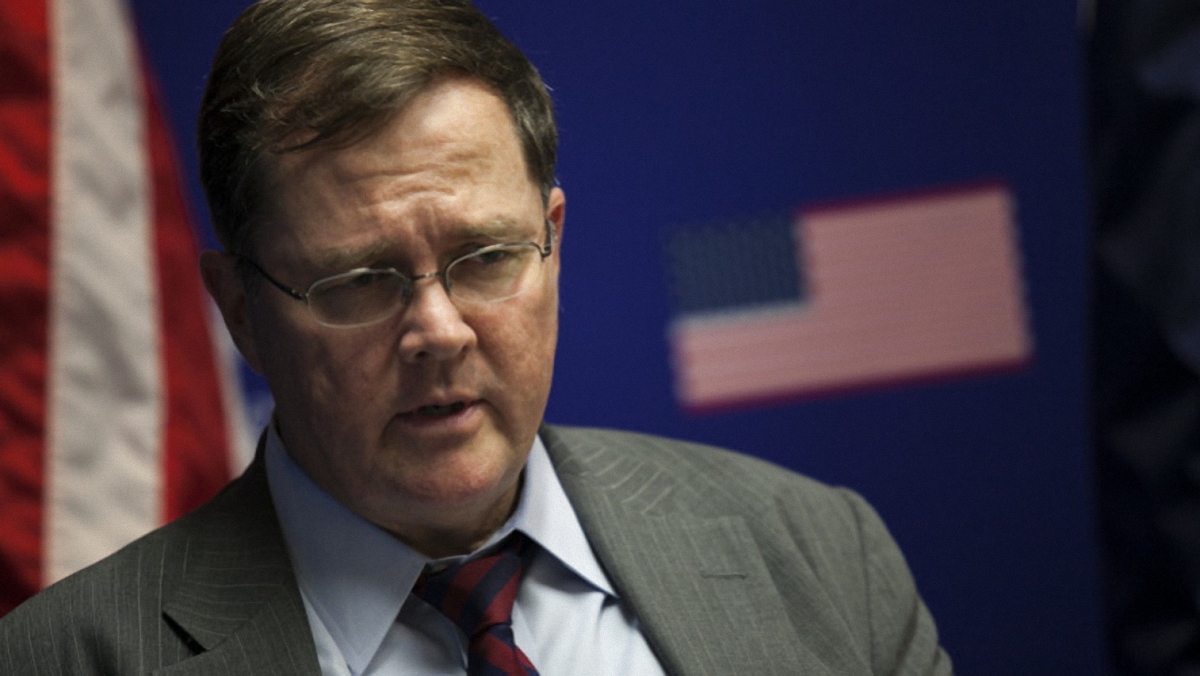 Томас О. Мелия раскритиковал действия властей Венгрии - фото 1