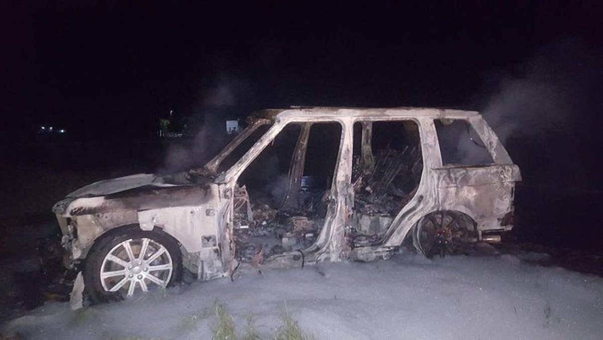 Преступники сожгли один из своих автомобилей - фото 1
