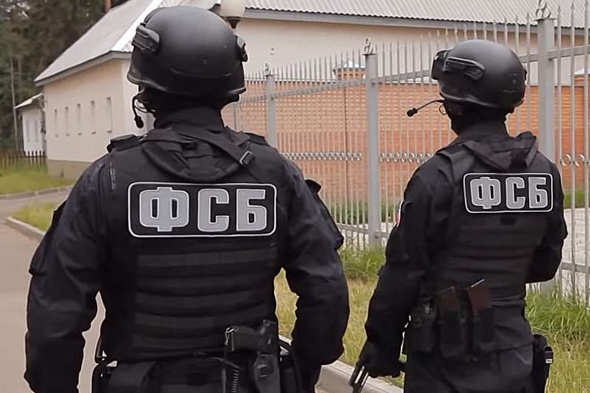 Оккупанты Крыма задержали украинца - фото 1