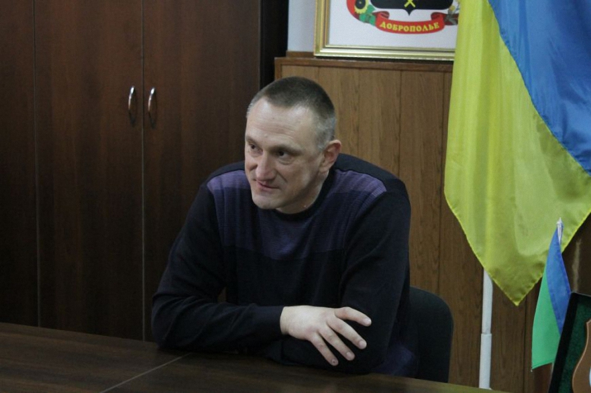 Мэр Доброполье ездил в Крым в рабочее время  - фото 1