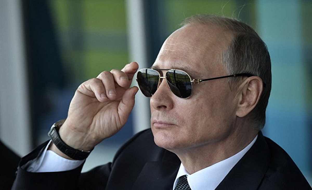 Путин из-за Конституции не может править пожизненно - фото 1