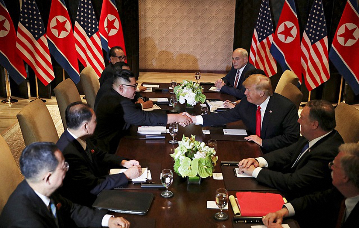 Дональд Трамп и Ким Чен Ын подписали соглашение - фото 1