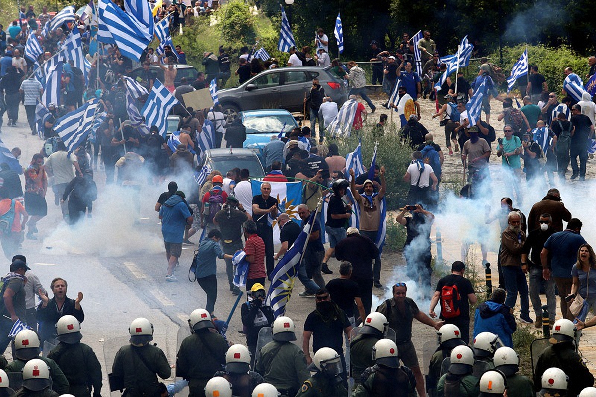 В Греции протесты после соглашения с Македонией - фото 1