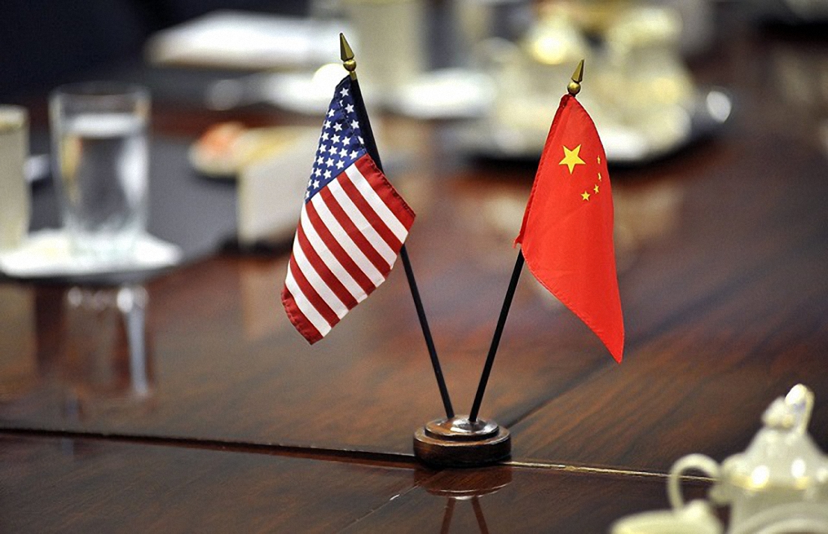 В США вступили в силу пошлины на товар из Китая - фото 1