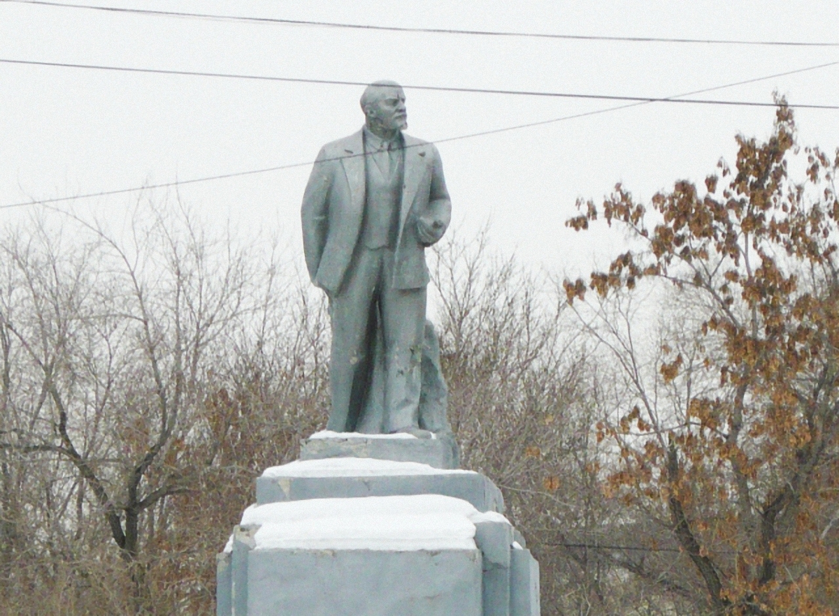 Под Одессой нашли памятники Ленину - фото 1