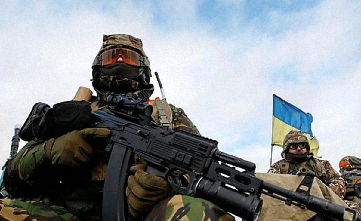 Ветераны АТО утверждают, что нужно перестать выдавать звания "Герой Украины" кому попало - фото 1