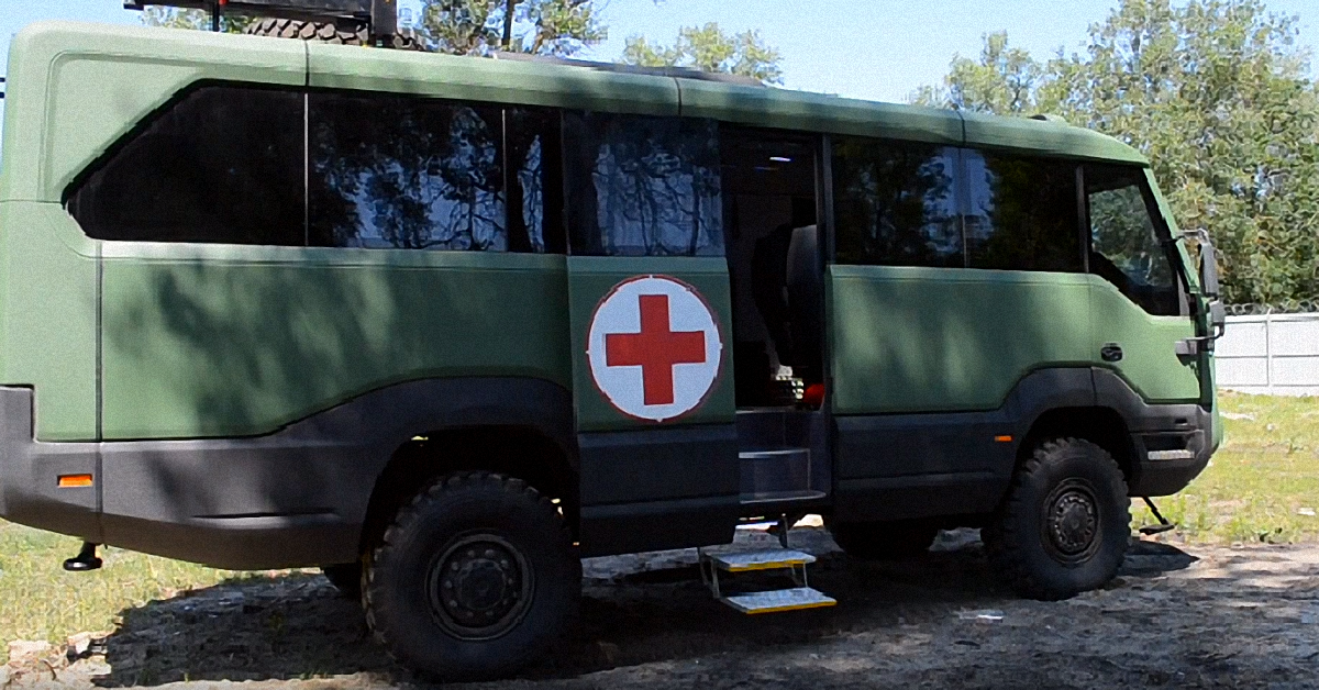 В Украине создали первый в мире автобус-внедорожник - фото 1