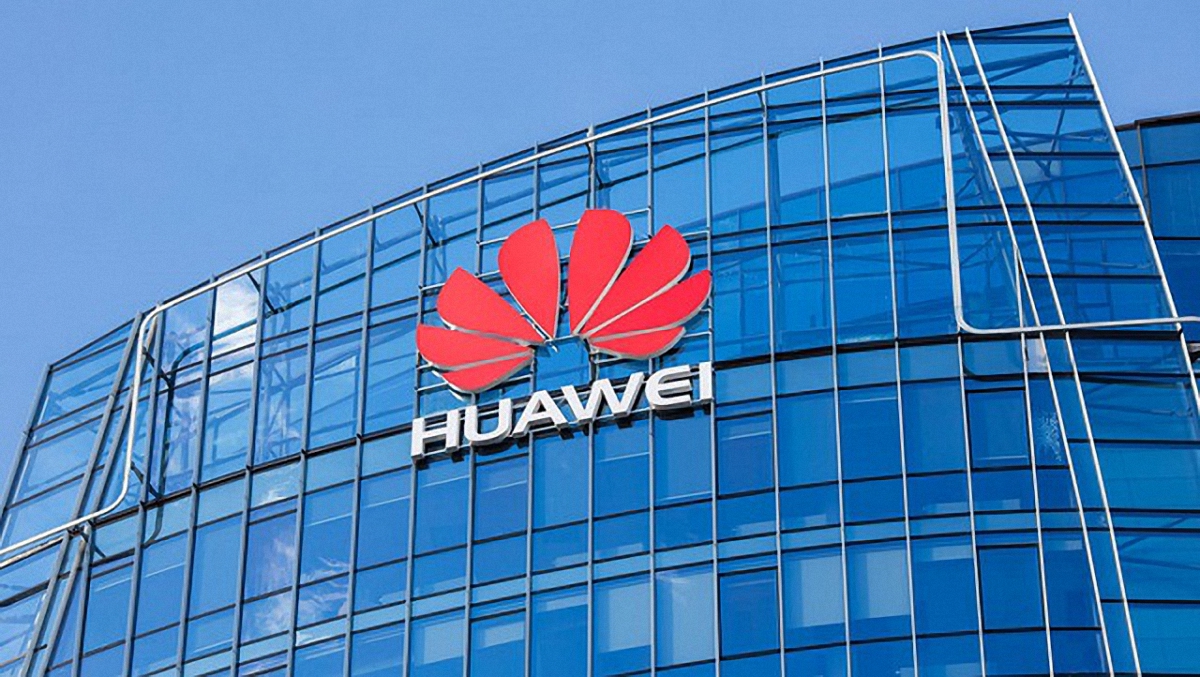 Модель раскрыла фальсификацию в рекламе Huawei - фото 1