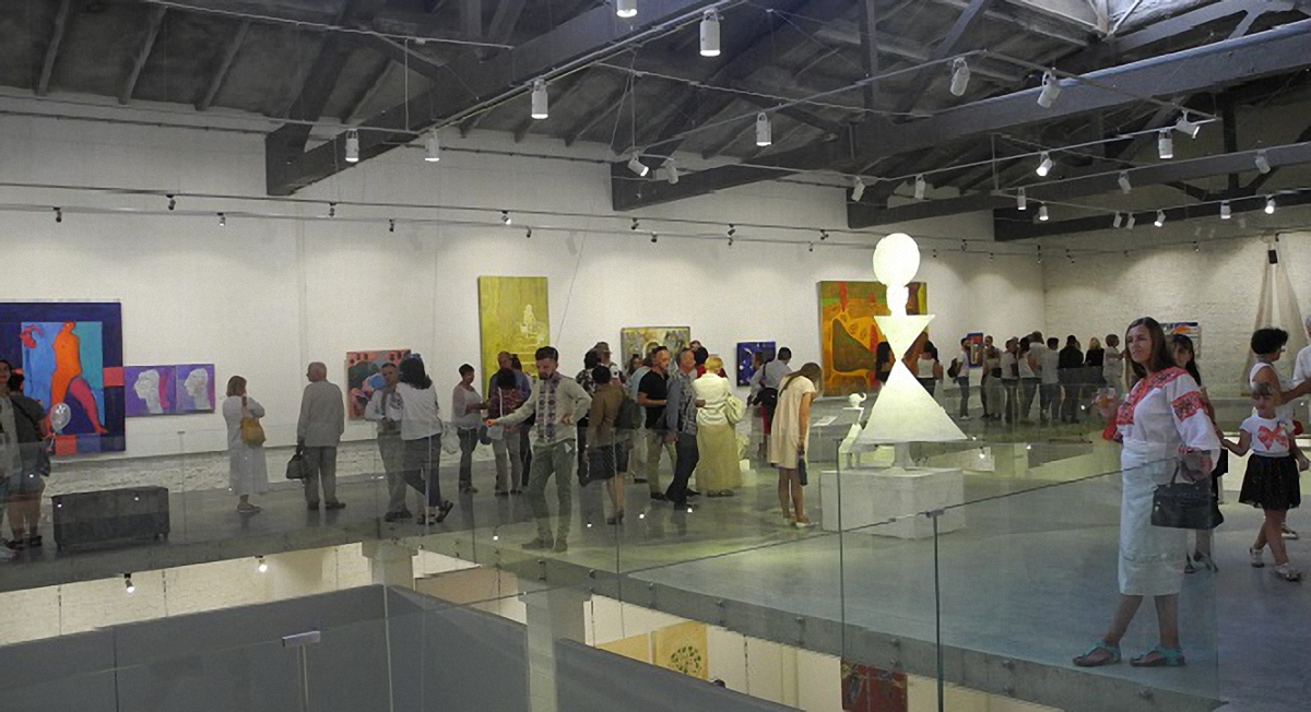 В Луцке открыли музей современного искусства Украины - фото 1