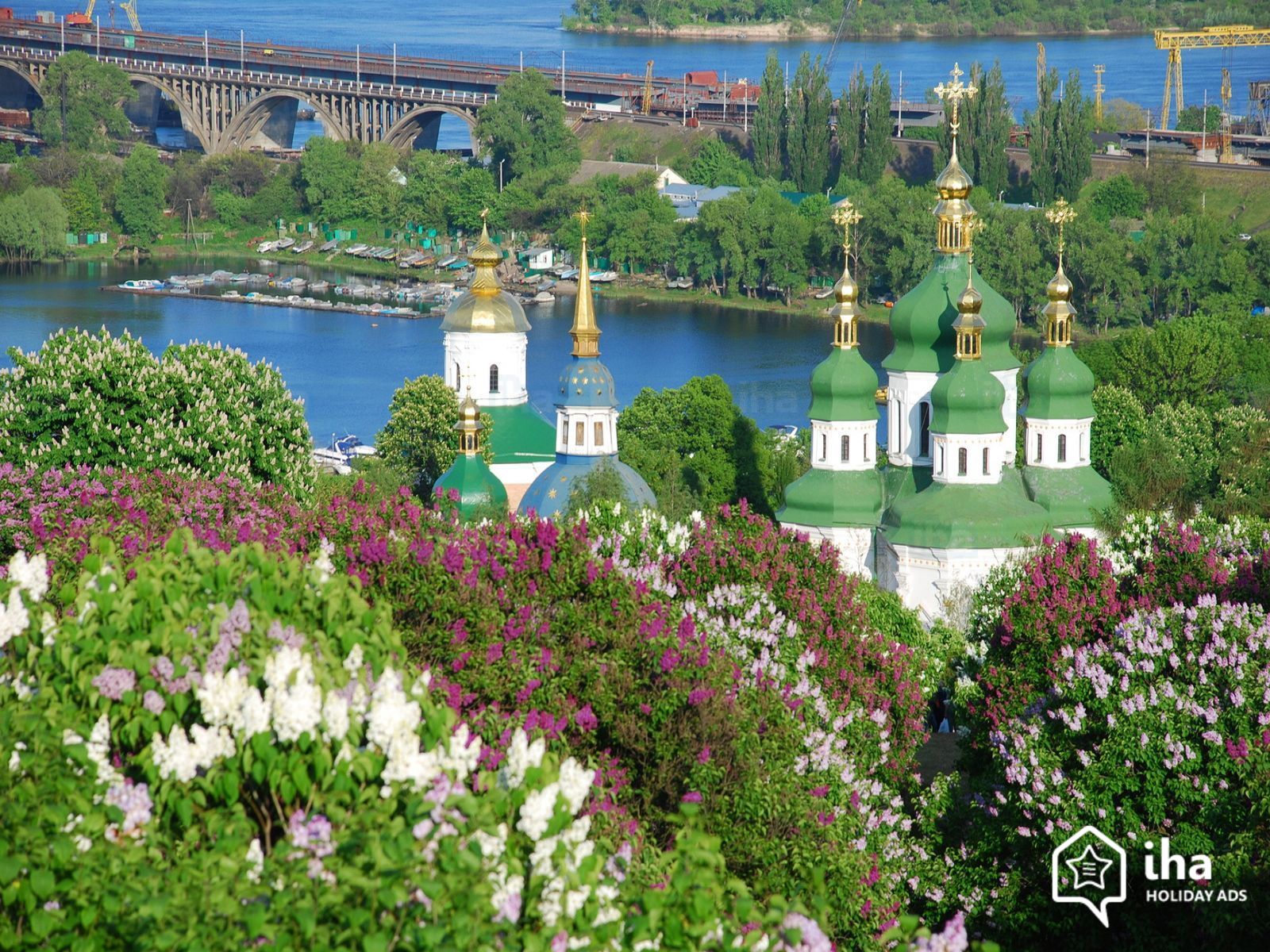 Киев попал в рейтинг самих фотографируемых городов мира - фото 1