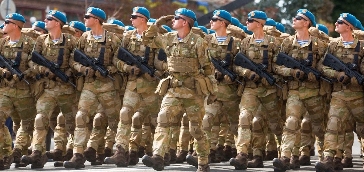 Верховна Рада в первом чтении приняла закон Порошенка про армию - фото 1