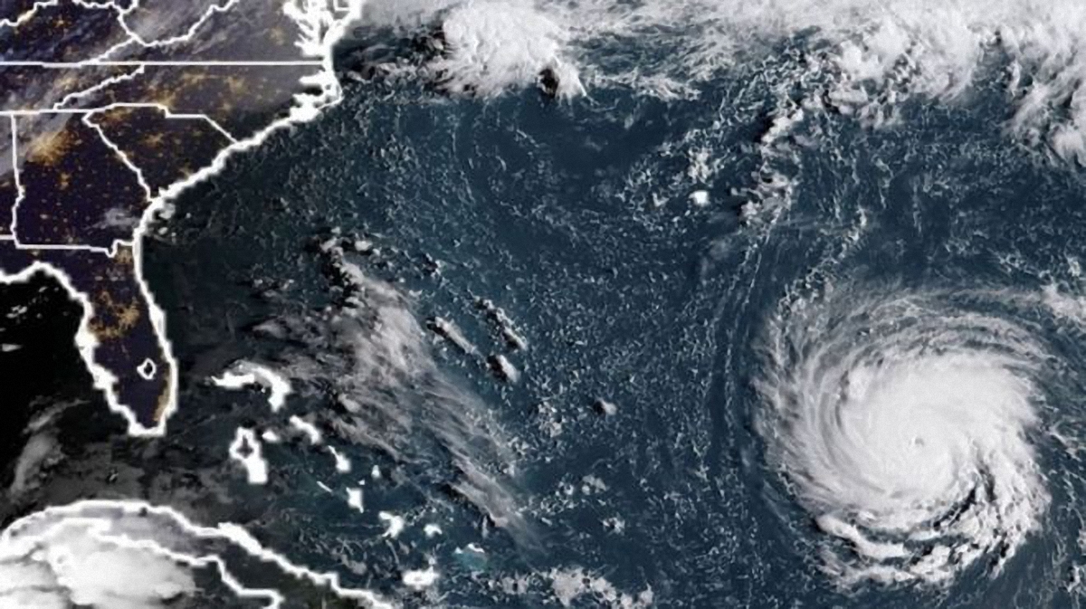 Ураган «Флоренс» достиг побережья США: по меньшей мере 5 человек погибли - фото 1
