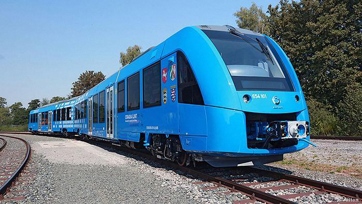 Первый в мире поезд на водороде вышел в рейс в Германии - фото 1