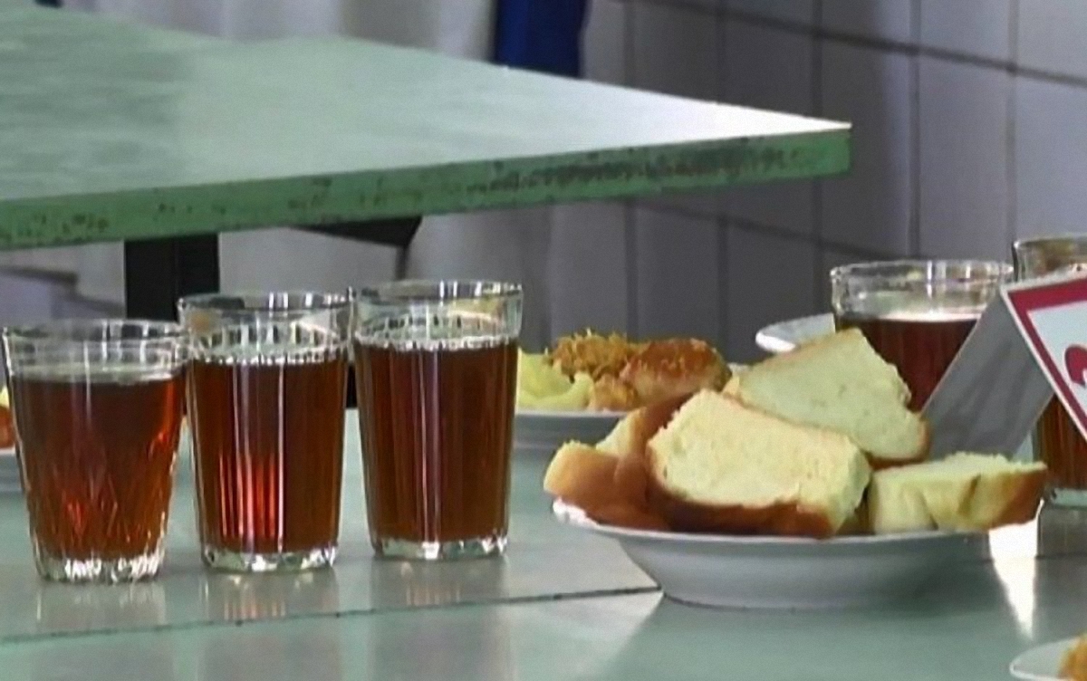 В школе Днепра дети отравились питьевой водой - фото 1