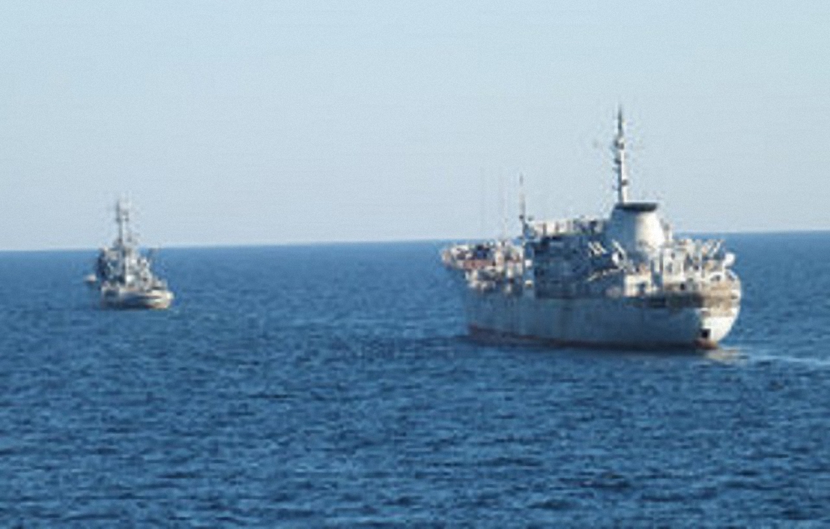В Черном море ФСБшники следят за суднами ВМС Украины - 1 В Черном море ФСБшники следят за суднами ВМС Украины - фото 1