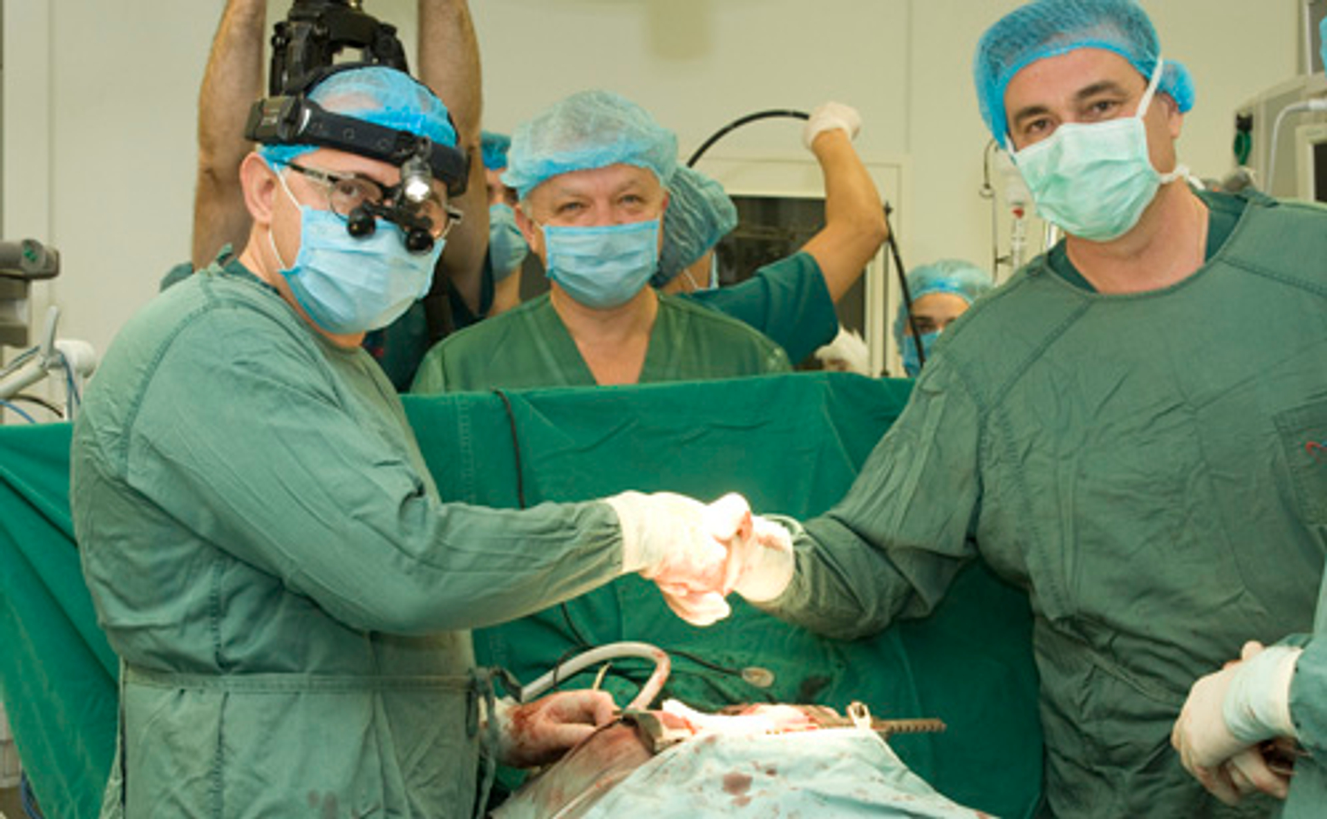 В Украине в третий раз за всю историю пациенту установили механическое сердце - фото 1