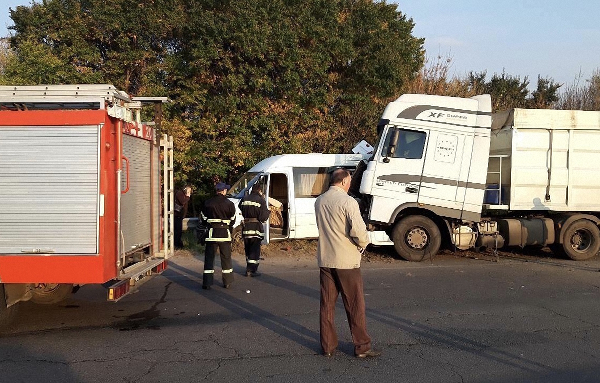 В Черкасской области школьники попали в смертельное ДТП - фото 1