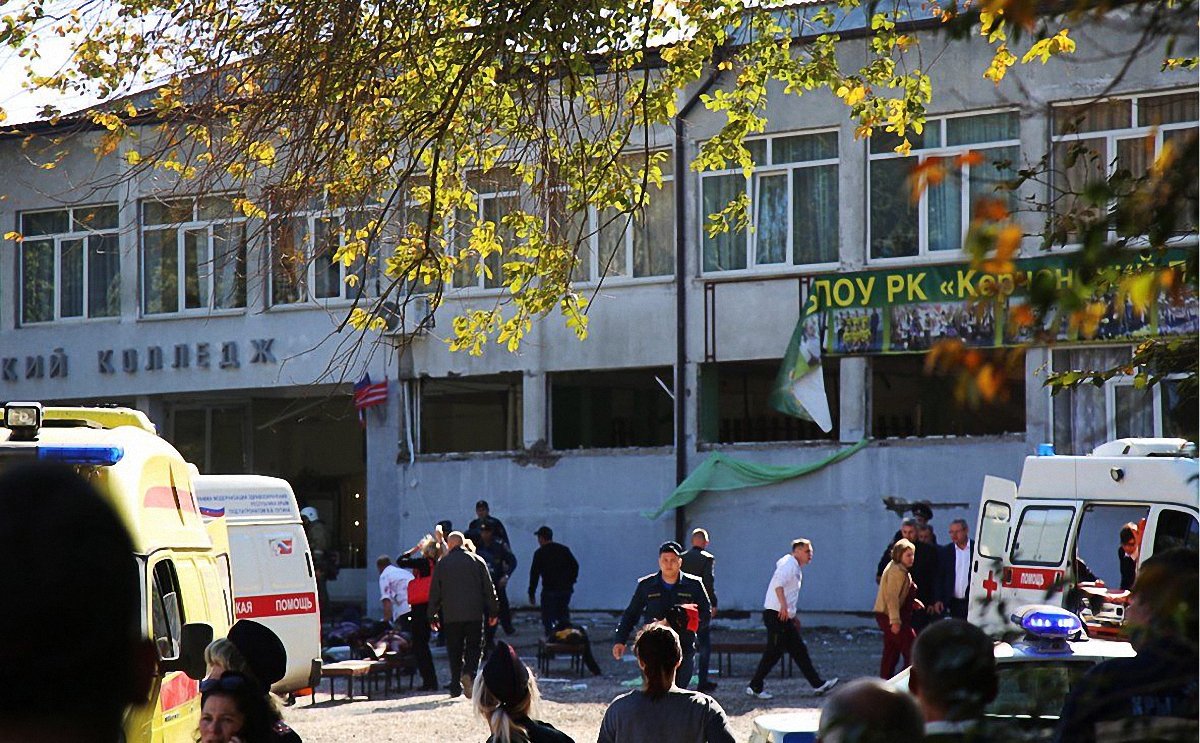 Теракт в Керчи: пострадавшие продолжают обращаться в больницы - фото 1