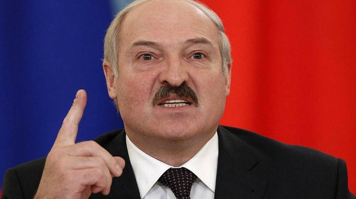  Лукашенко отметил, что война уже "у порога" Беларуси - фото 1