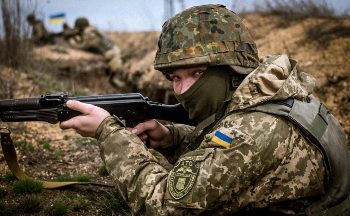 Украинские военные с боями отбивались от террористов - фото 1