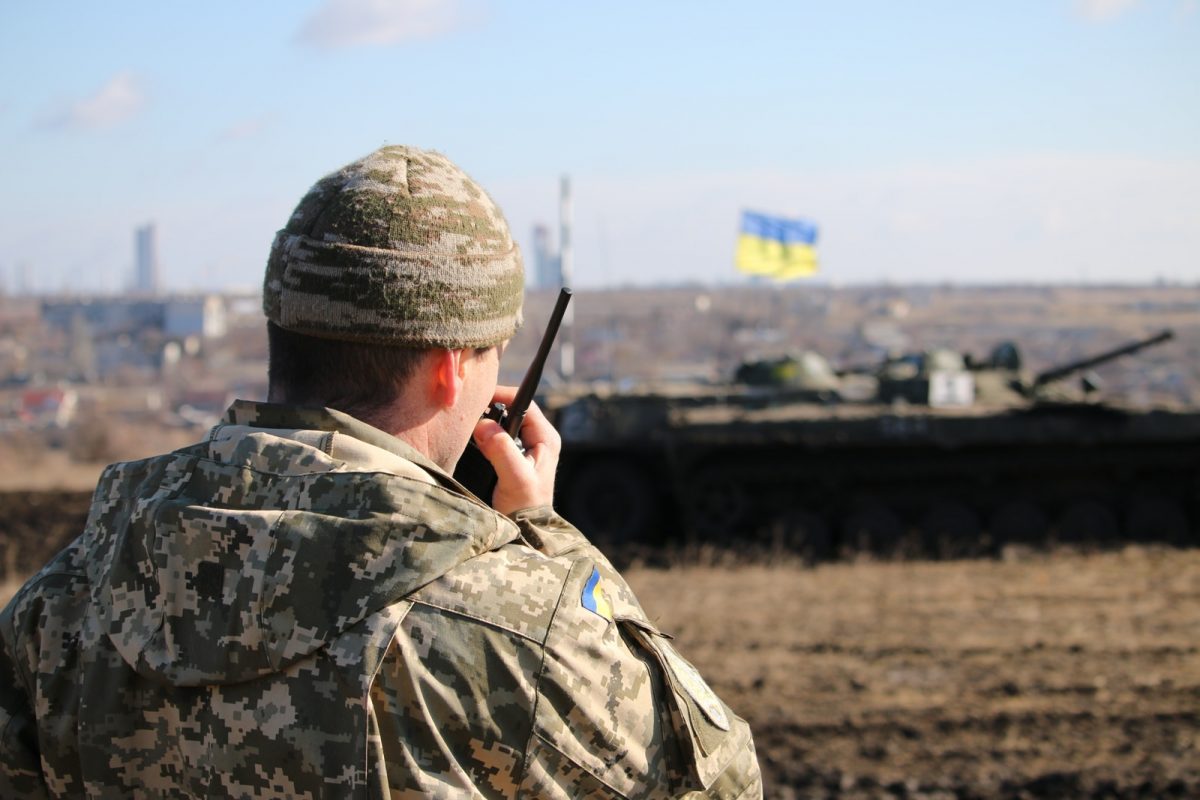 Оккупанты провоцировали украинских военных из стрелкового оружия - фото 1