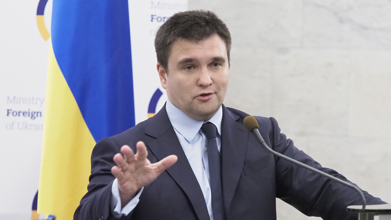 Климкин заявил, что Украина не собирается дискутировать с Венгрией о толковании законов - фото 1