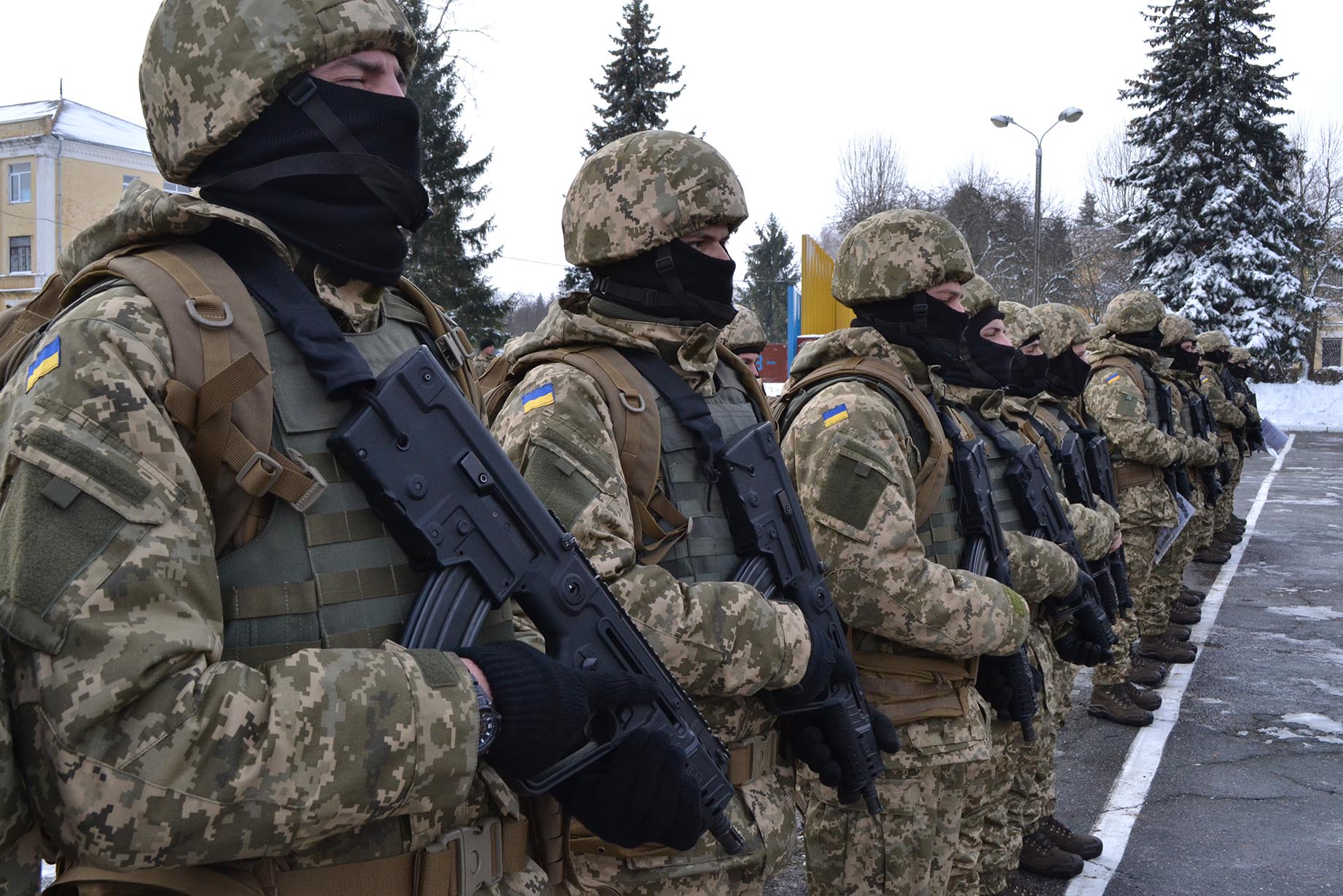 С понедельника в Украине начинаются сборы резервистов и военнообязанных - фото 1