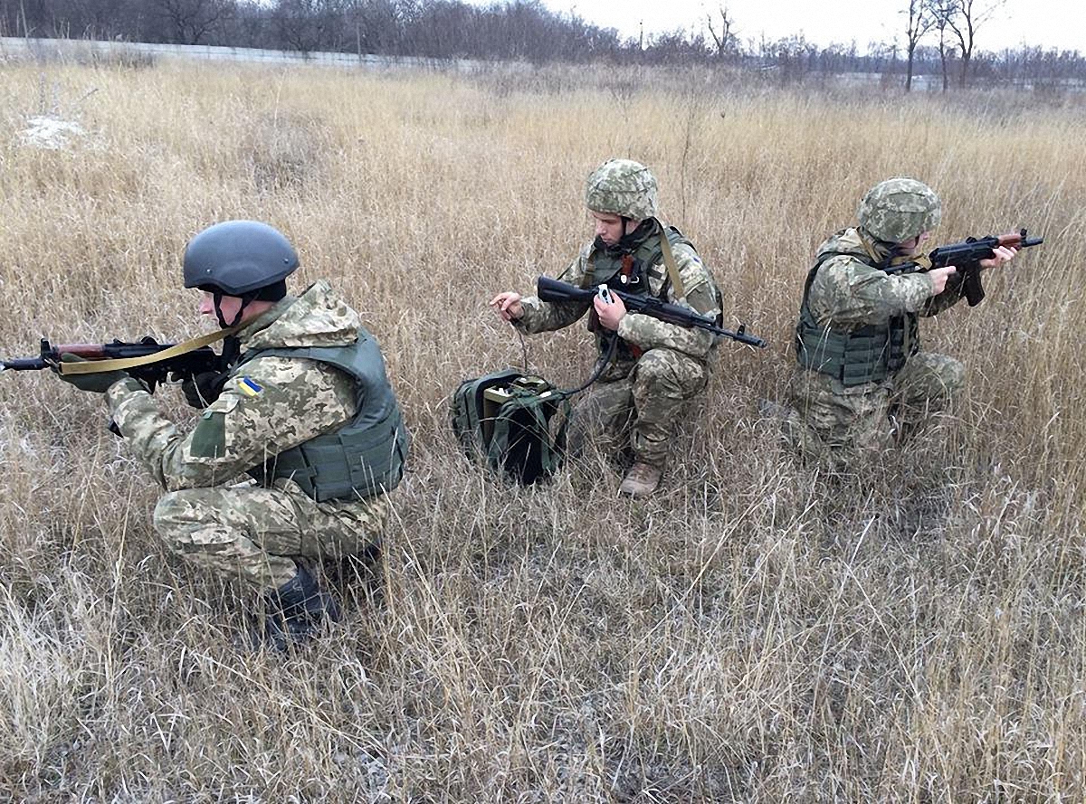 Ситуация на Донбассе: активизировался вражеский снайпер, один военный погиб - фото 1