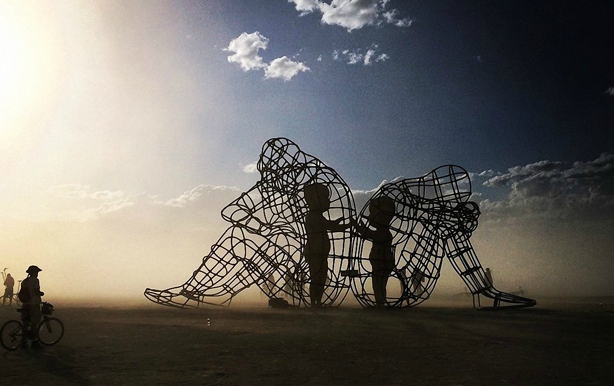 В Одессе установили скульптуру с фестиваля Burning Man в США - фото 1