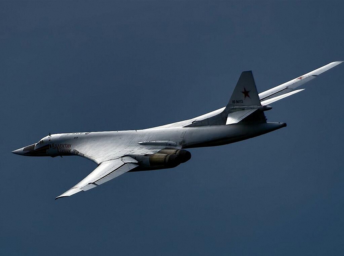 Россия чуть не лишилась еще двух самолетов-бомбардировщиков - фото 1
