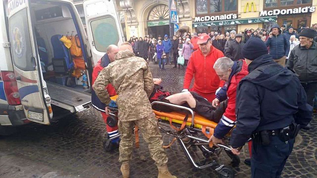 Умер один из пострадавших на ярмарке во Львове - фото 1