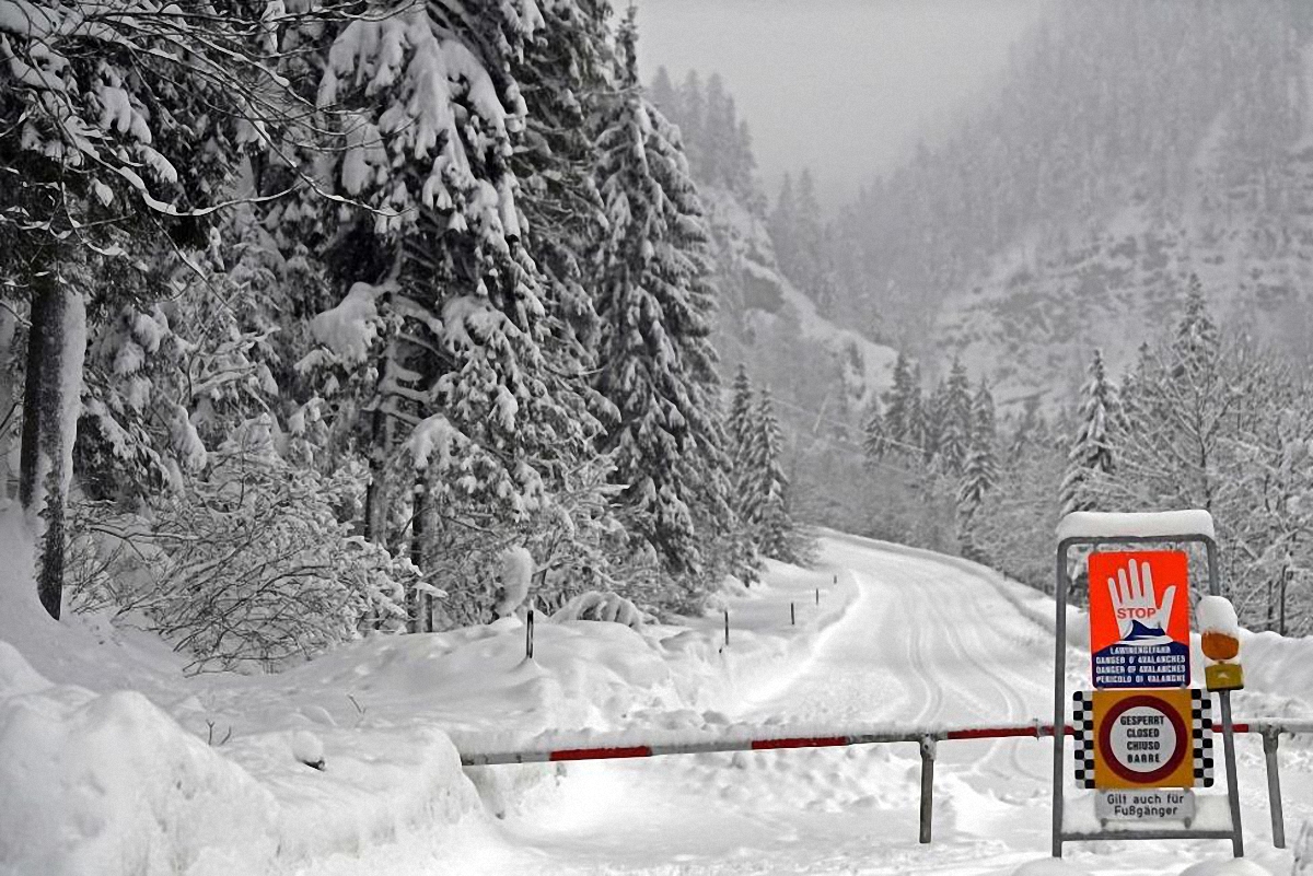 В Австрии закрыли некоторые автодороги - фото 1