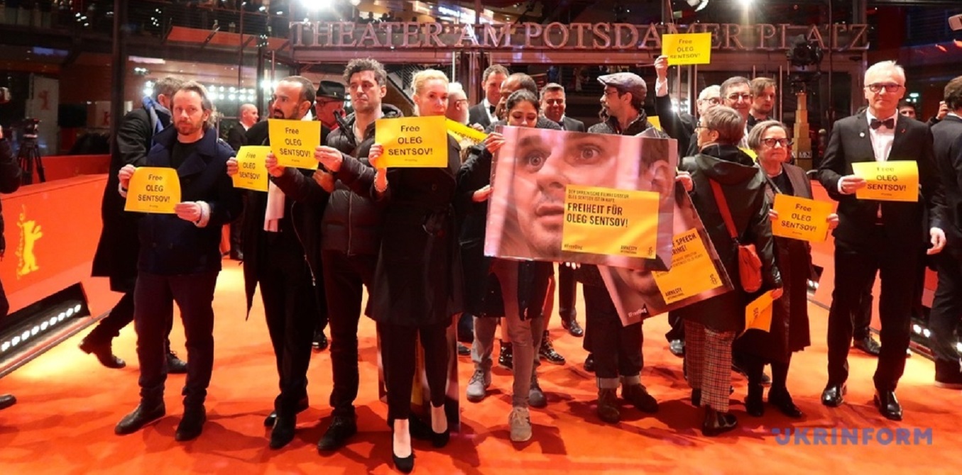 На фестивале Берлинале встали на защиту Сенцова - фото 1