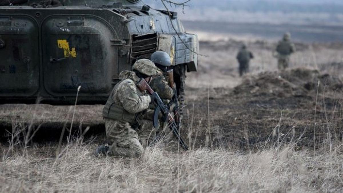 Украинские военные разваливали террористов ответным огнем - фото 1