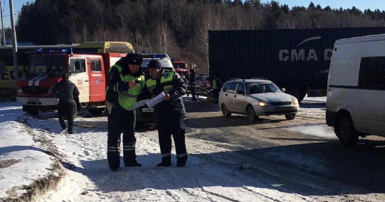 Под Москвой разбился автобус с украинцами - фото 1