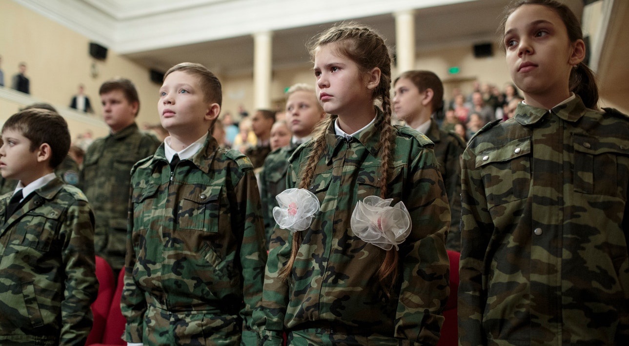 В России "проблемных детей" будут учить военному образу жизни - фото 1