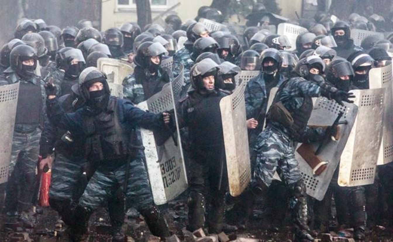 Силовик избивал активистов на Майдане и стал генералом - фото 1